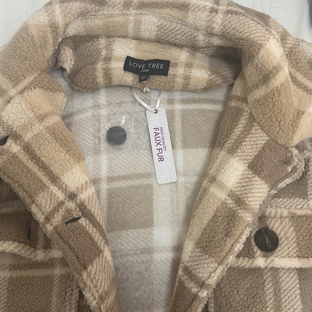 Sherpa Jacket - Picture 2 of 3